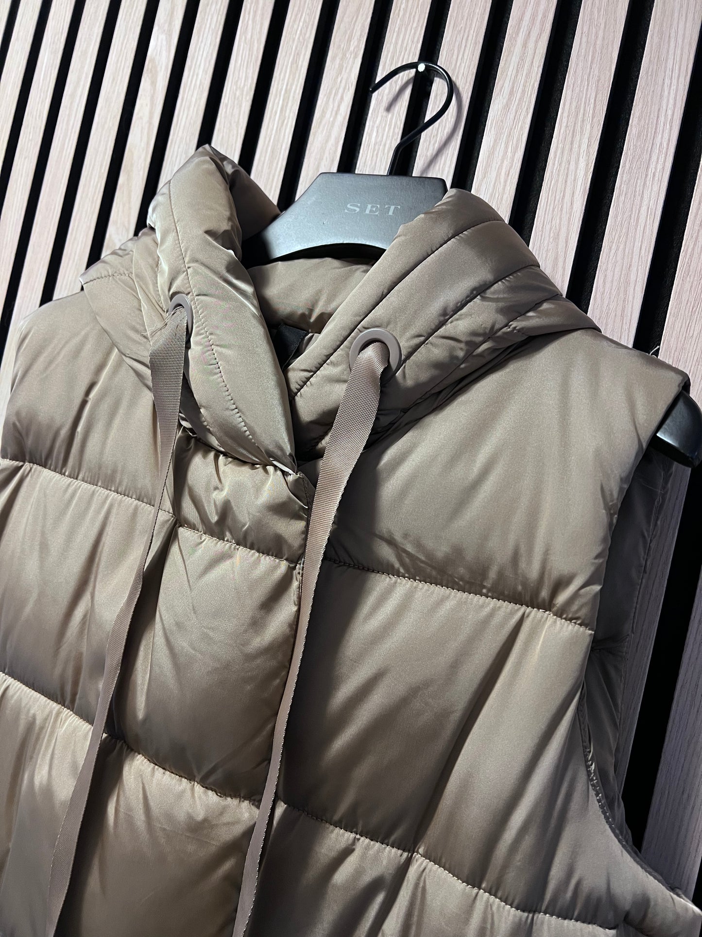 A: Long Weste Fly Luxury