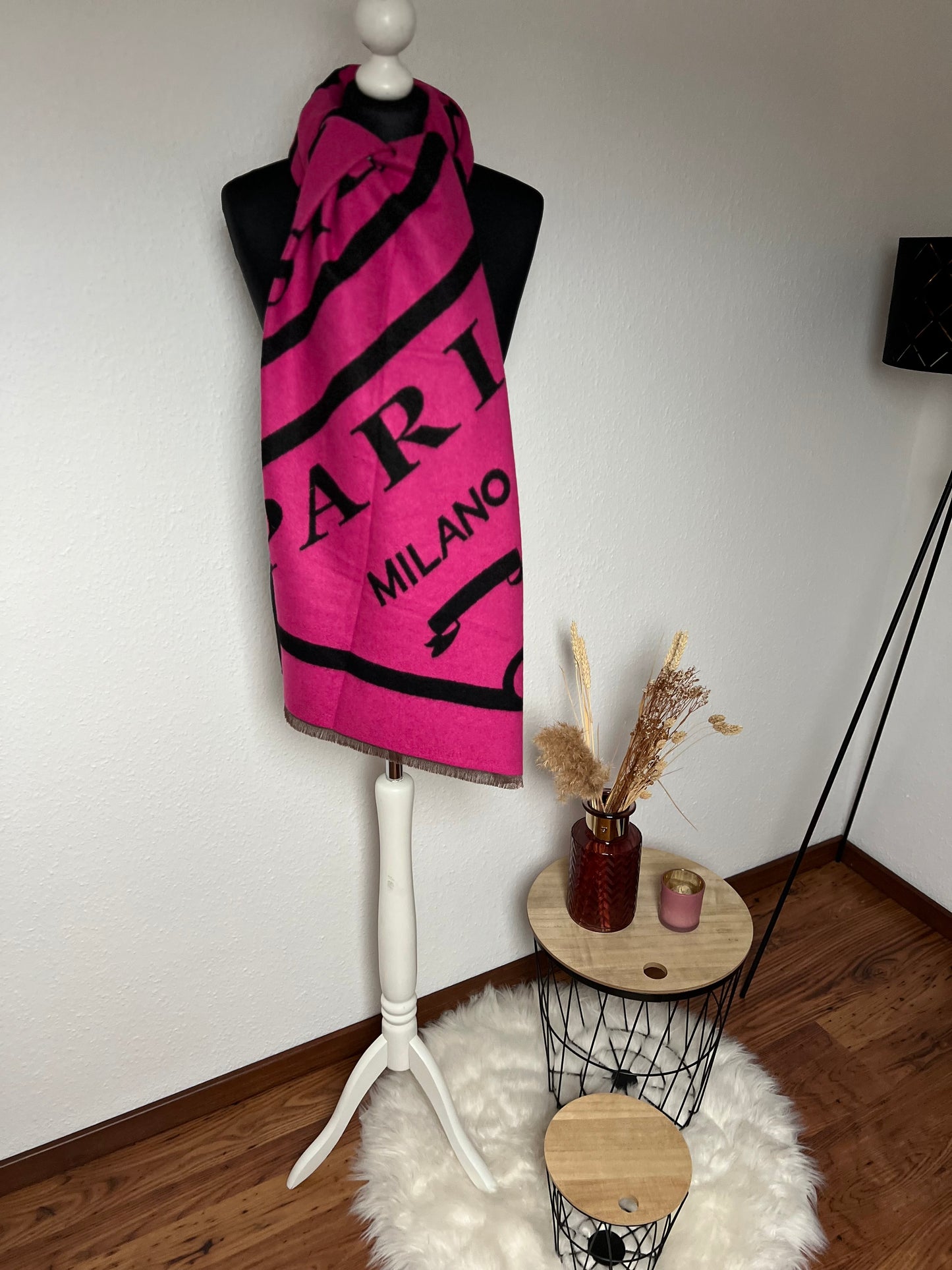 A :Paris Milano Schal