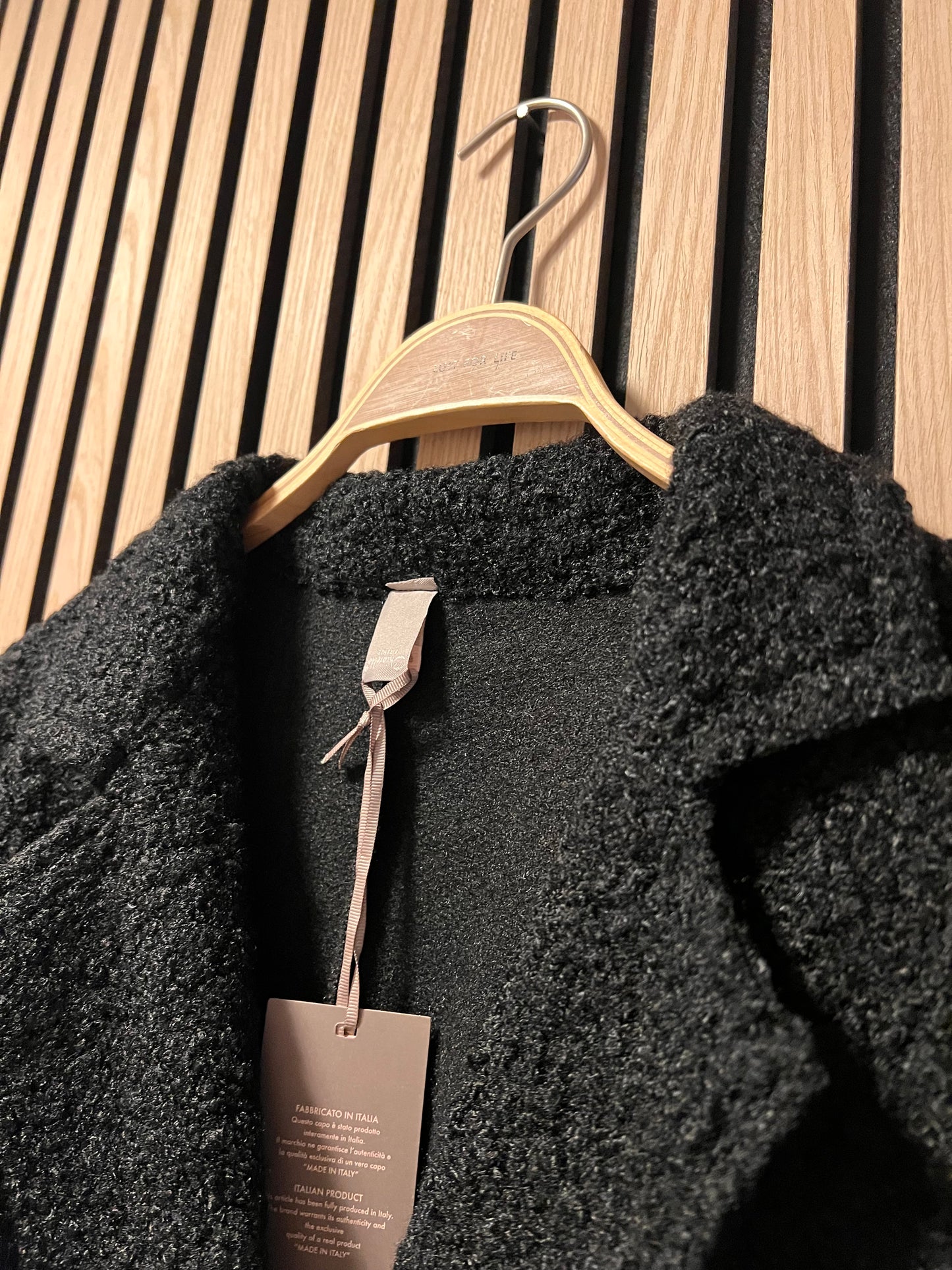 A : Mantel „Curly“