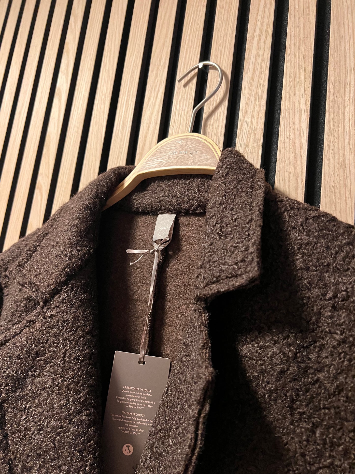 A : Mantel „Curly“