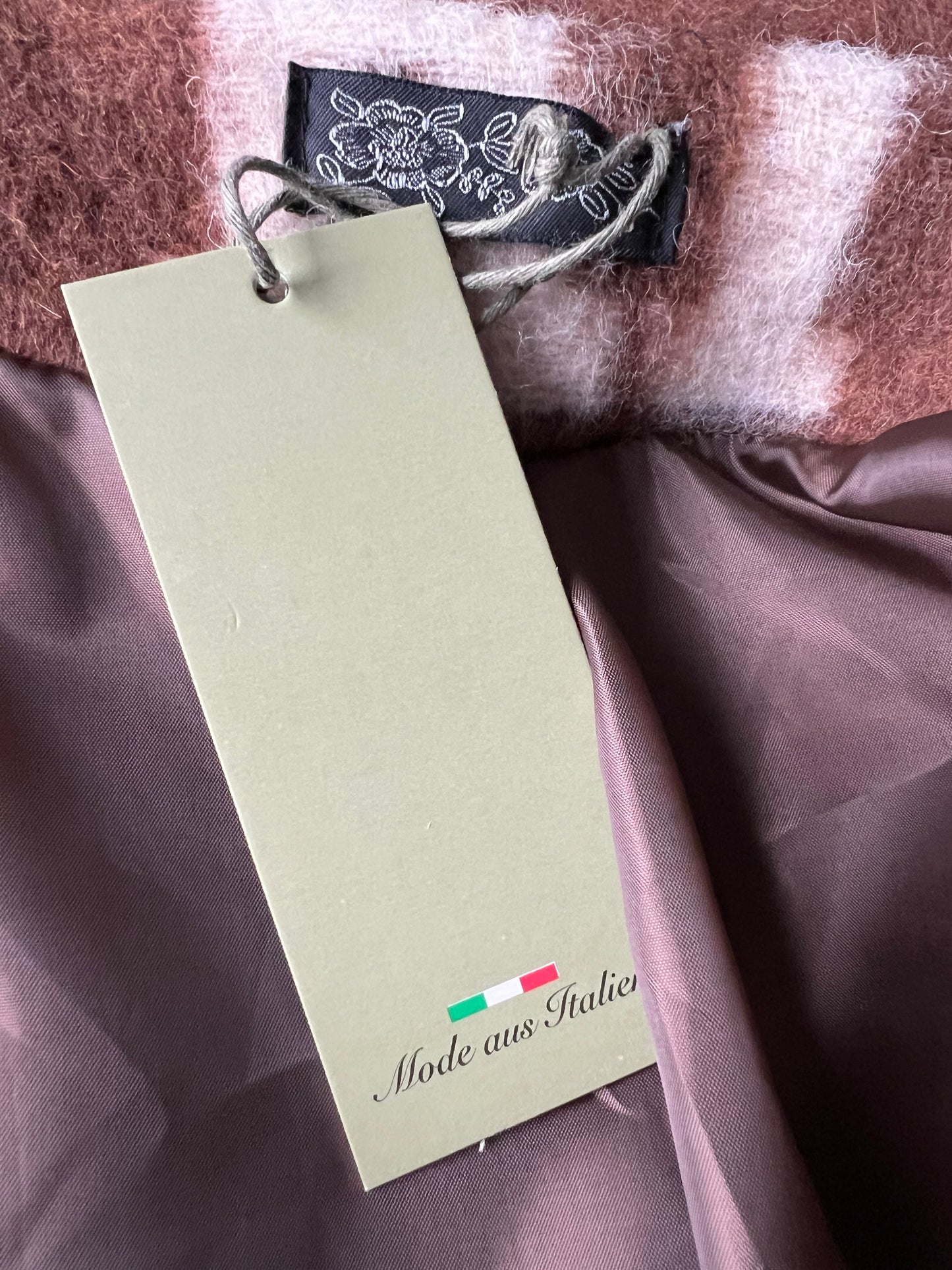 A: Knielanger Wollmix Mantel