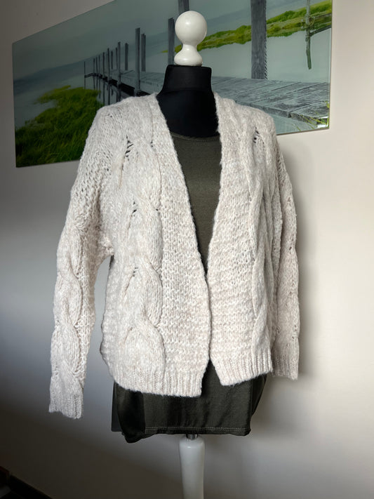 Strickjacke Oversize