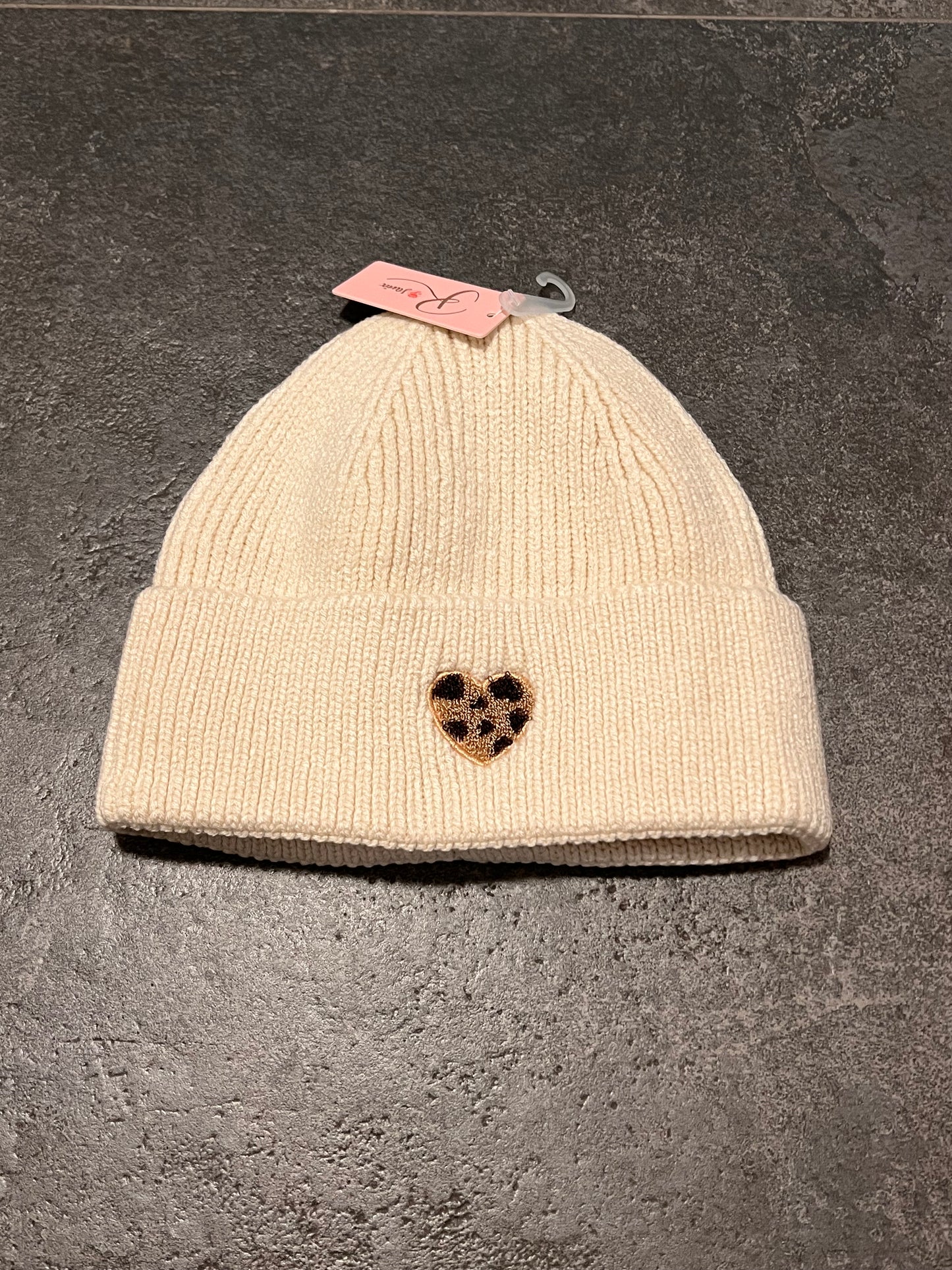 A : Leo Love Mütze